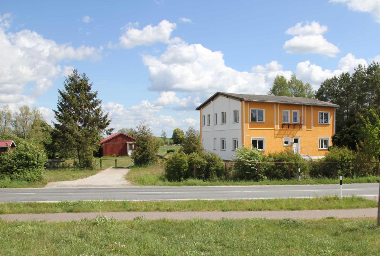Ferienwohnung Am Alten Gutshaus Nossentiner Huette 外观 照片